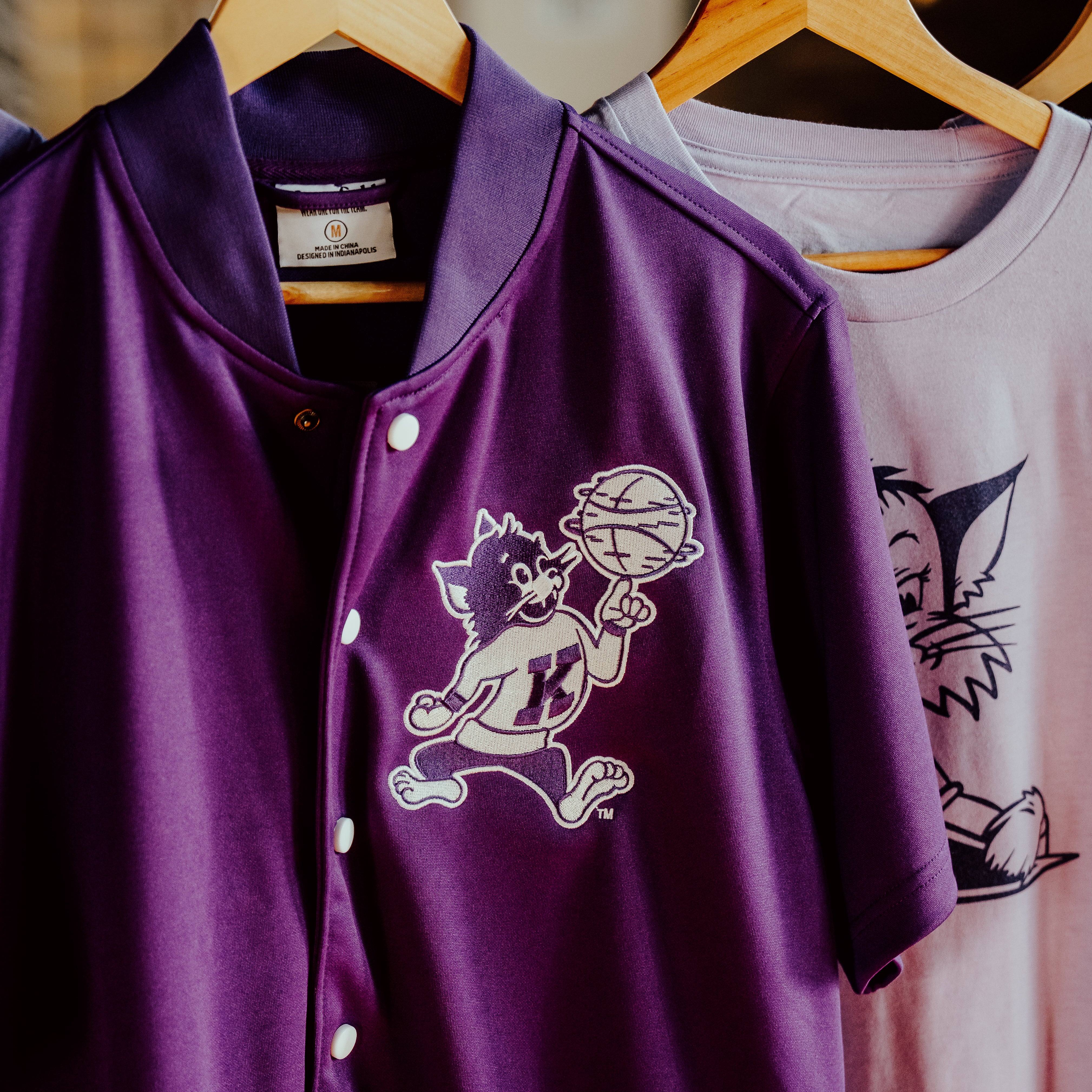 K-State Wildcats Basketball Vintage Shooting Shirt - Image 4