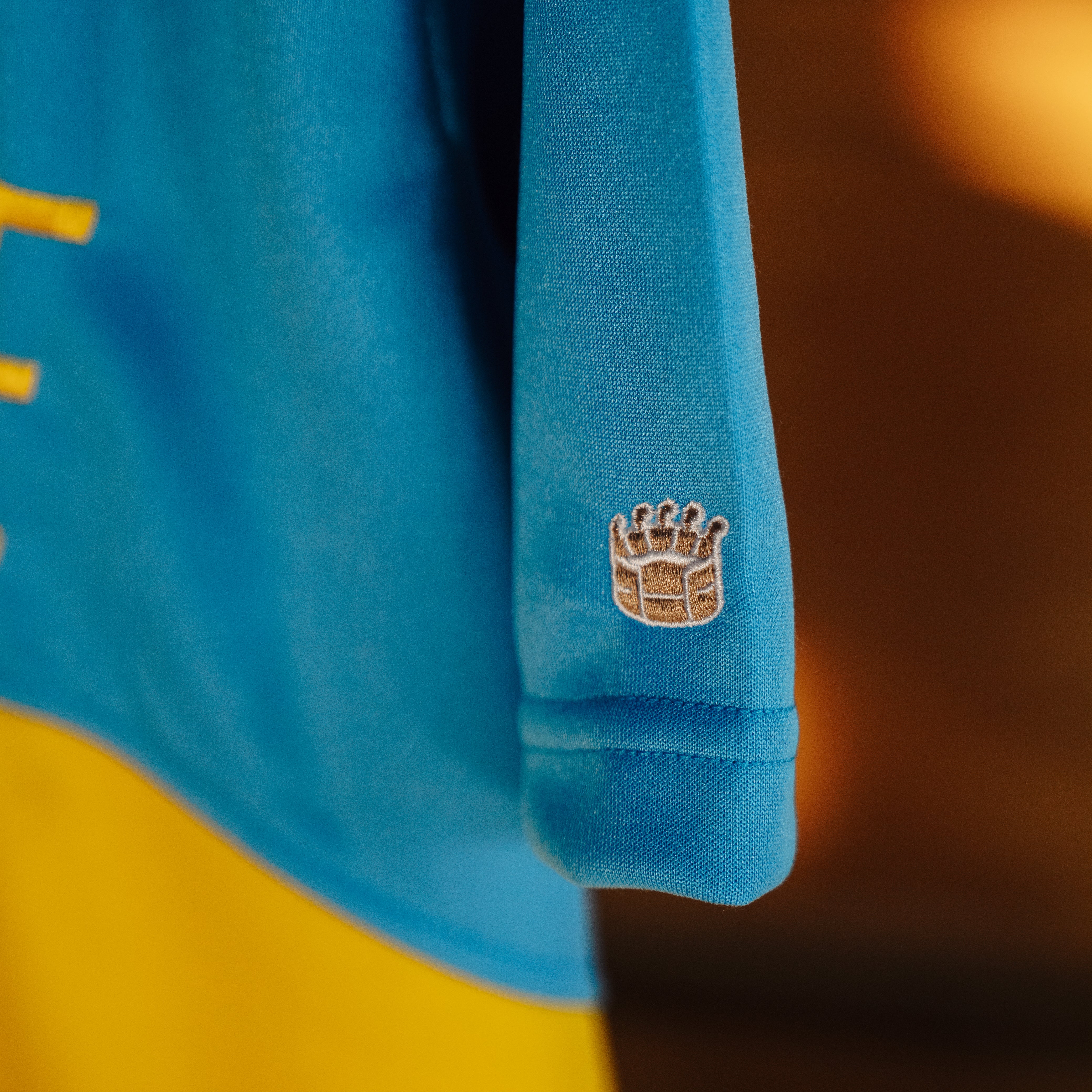 Marquette Men's Basketball 1974 Shooting Shirt - Image 3