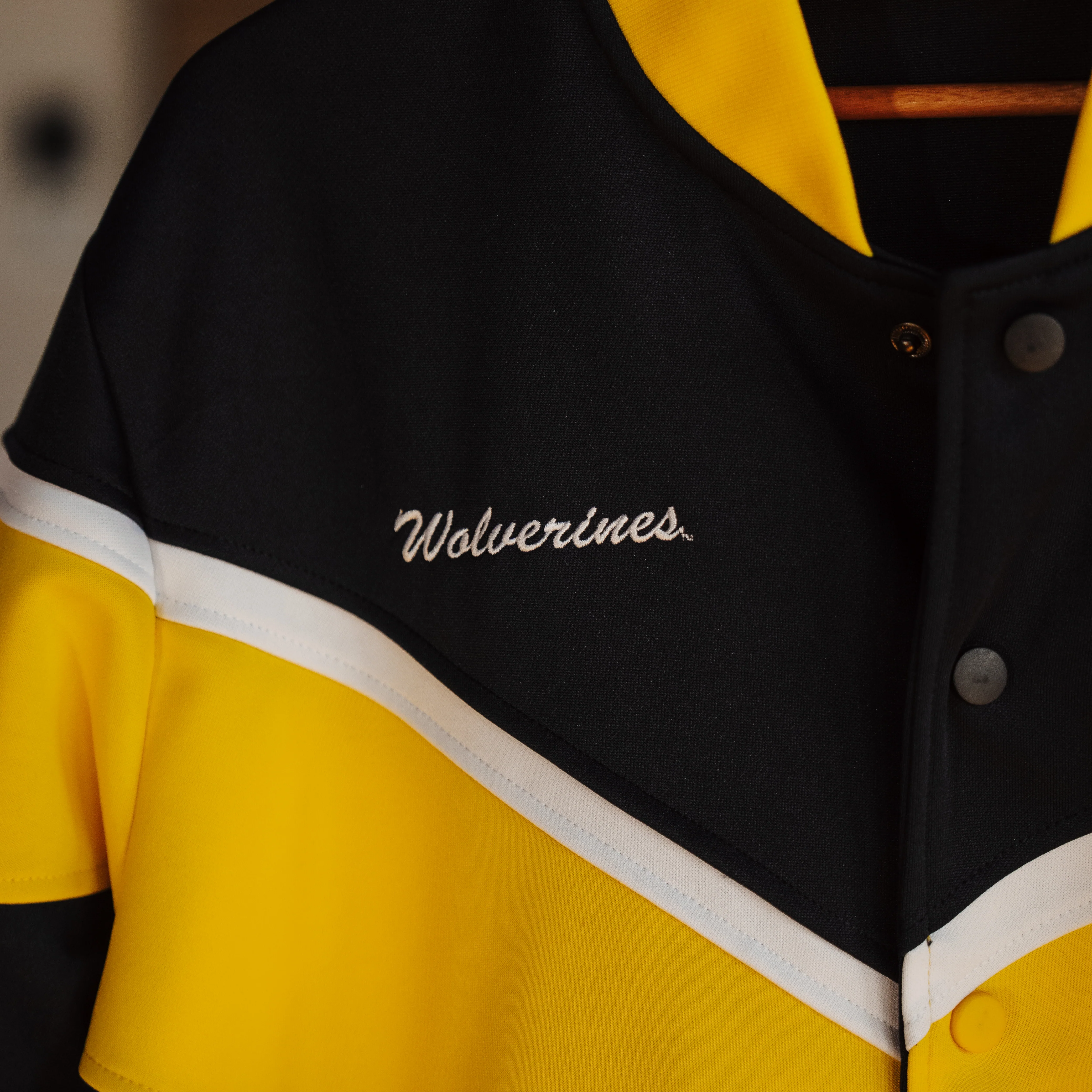Michigan Men's Basketball 1992 Vintage Shooting Shirt - Image 4