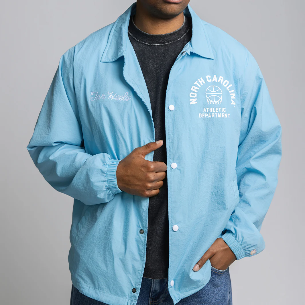 North Carolina Tar Heels Basketball 1970s Coaches Jacket - Image 4
