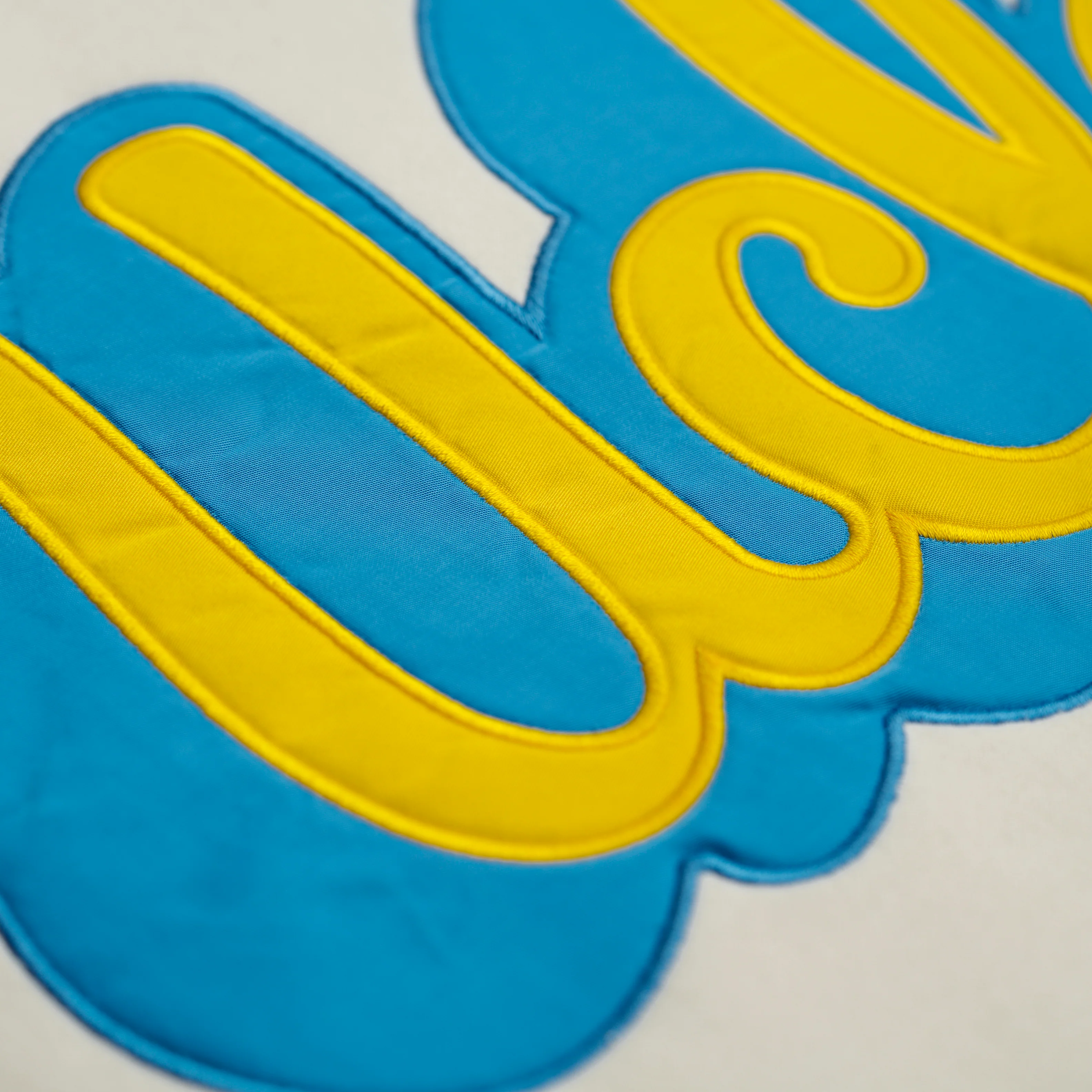 UCLA Bruins 1980s Applique Heavyweight Hoodie - Image 2