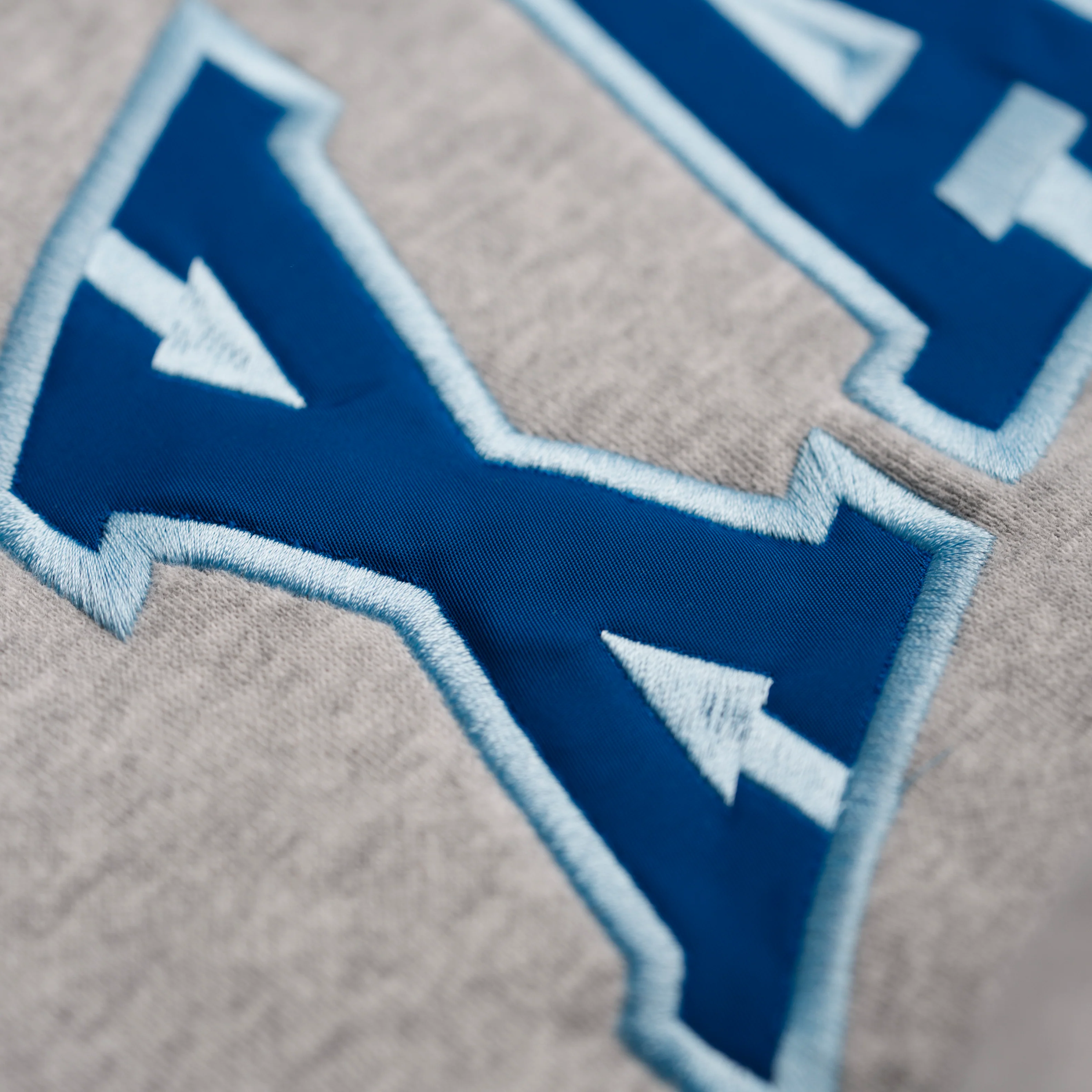 Xavier Musketeers 1980s Applique Heavyweight Hoodie - Image 2